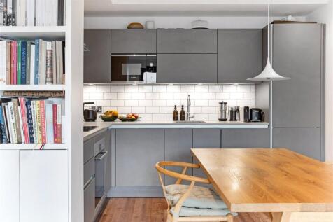 Reception/Kitchen