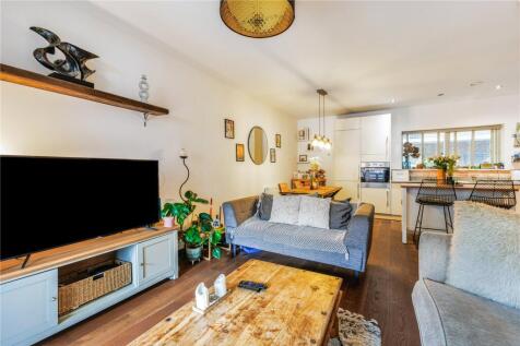 Reception/Kitchen