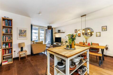 Reception/Kitchen