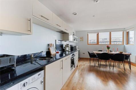 Reception/Kitchen