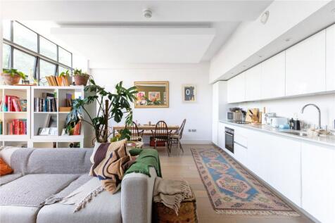 Reception/Kitchen