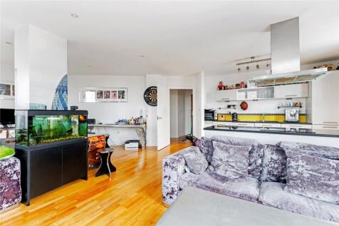 Kitchen/Reception