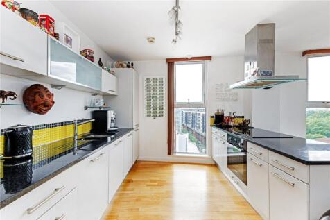 Kitchen/Reception