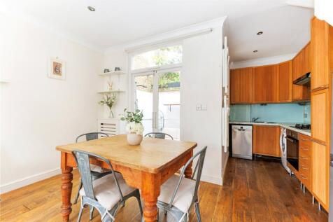 Reception/Kitchen
