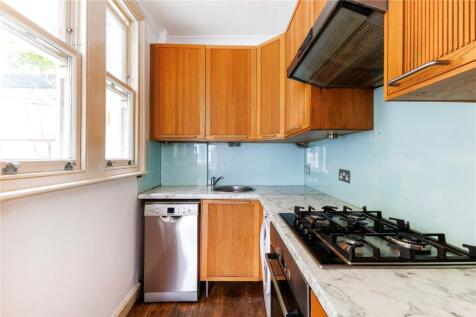Reception/Kitchen