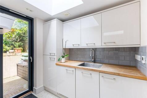 Reception/Kitchen