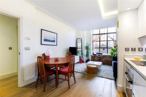 Reception/Kitchen
