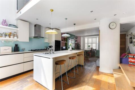 Reception/Kitchen