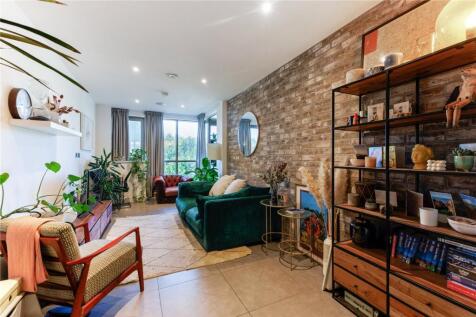 Reception/Kitchen