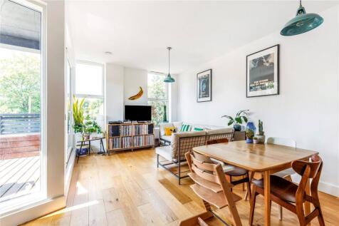 Reception/Kitchen