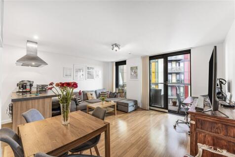 Reception/Kitchen