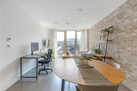 Reception/Kitchen