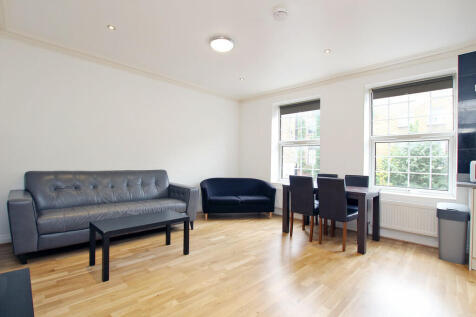 Open-Plan Lounge