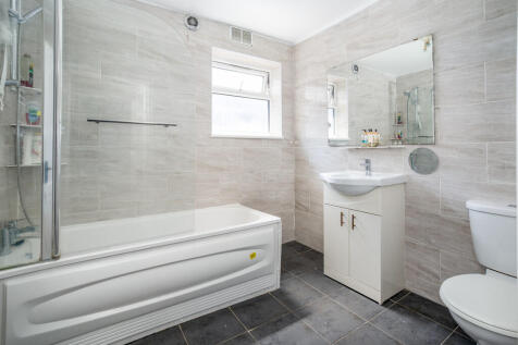 15 For Sale 3 Bed...