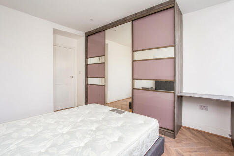 Flat 1 293423 (19...