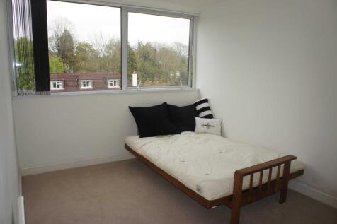 Bedroom 2.JPG