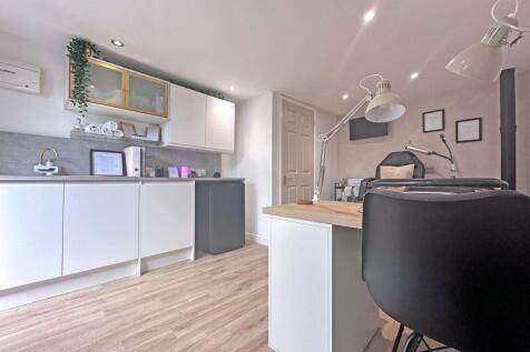 Outbuilding/Room 1