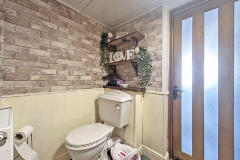 W.C/Shower Room