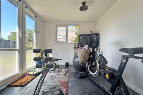 Office/5th Bedroom
