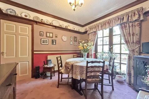 Dining Room/Bedroom