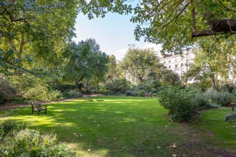 Eccleston Square ...