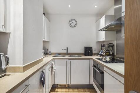 71886_715-8-Dean-...