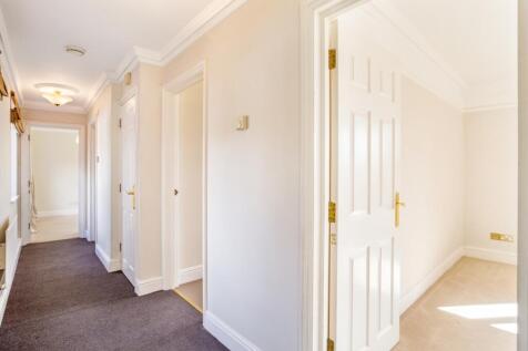 40 Beaufort Road ...