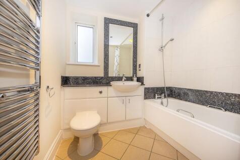 birchwood-house-4...