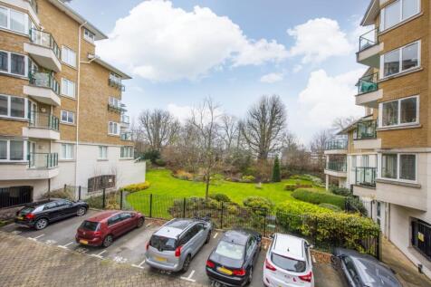 birchwood-house-4...
