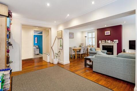 Glenmore House 29...