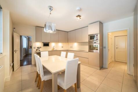 1-2-Bristol-House...