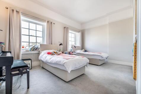 eaton-place-15