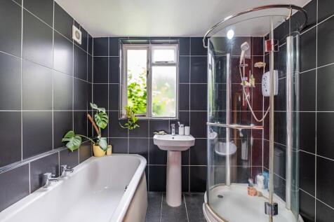 301b-clapham-road...