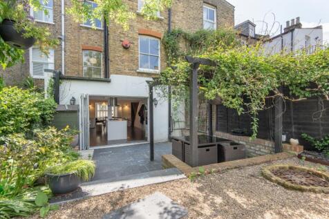17-Turret-Grove-19