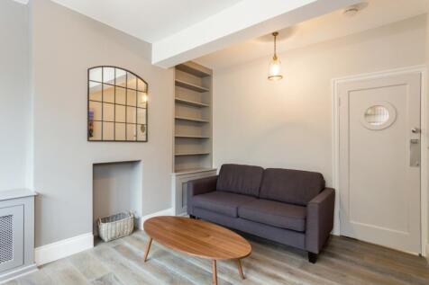 F4 Windsor Court ...