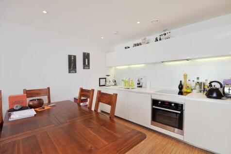 Kitchen/ Dining
