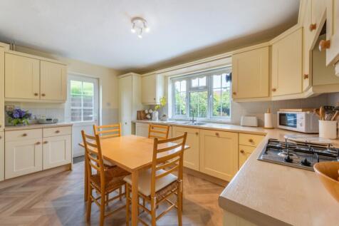 Fir Tree Close