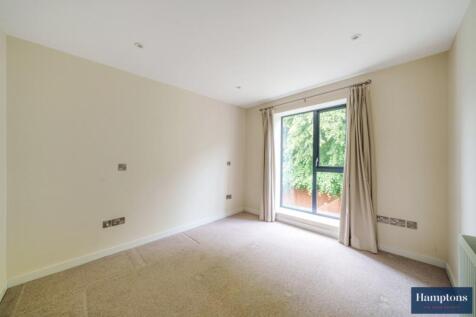 b84e2383-de78-442...