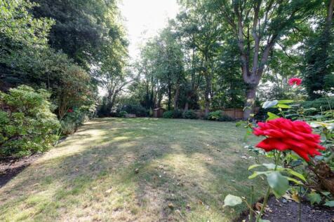 54-Fitzjohns-Aven...