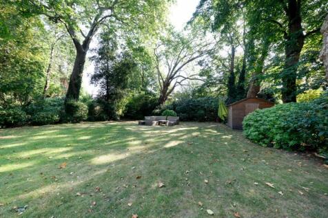 54-Fitzjohns-Aven...