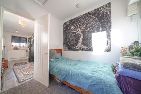 Bedroom.jpg