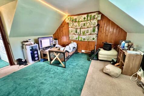 Flat 3 Living Room 3.jpg