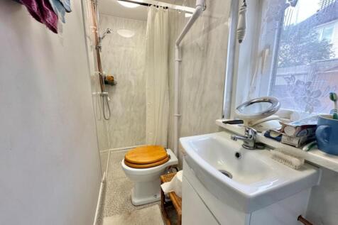 Ground Floor Shower Room.jpg