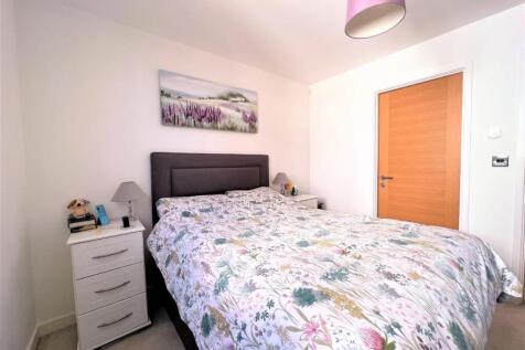 Bedroom 1.1.jpg