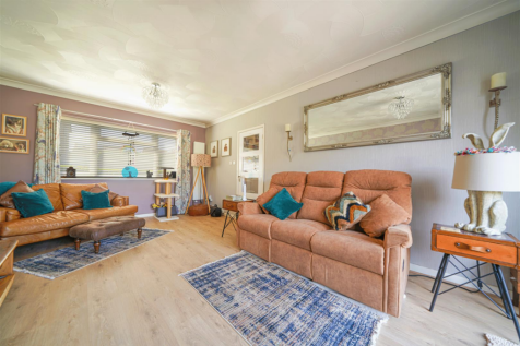 Lounge Facing Front.png