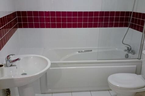 Bathroom.JPG