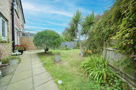 broadlands garden.png