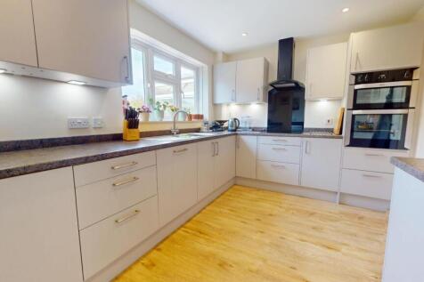 36-Whitecross-Drive-08272025_134211.jpg