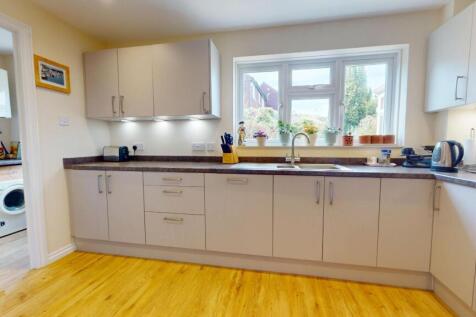 36-Whitecross-Drive-08272025_172756.jpg