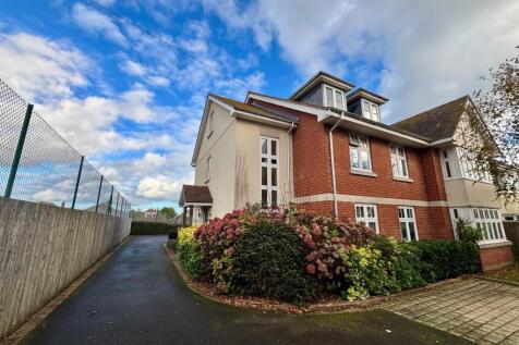 Flat 5 14 Fernhill Front 2.jpg